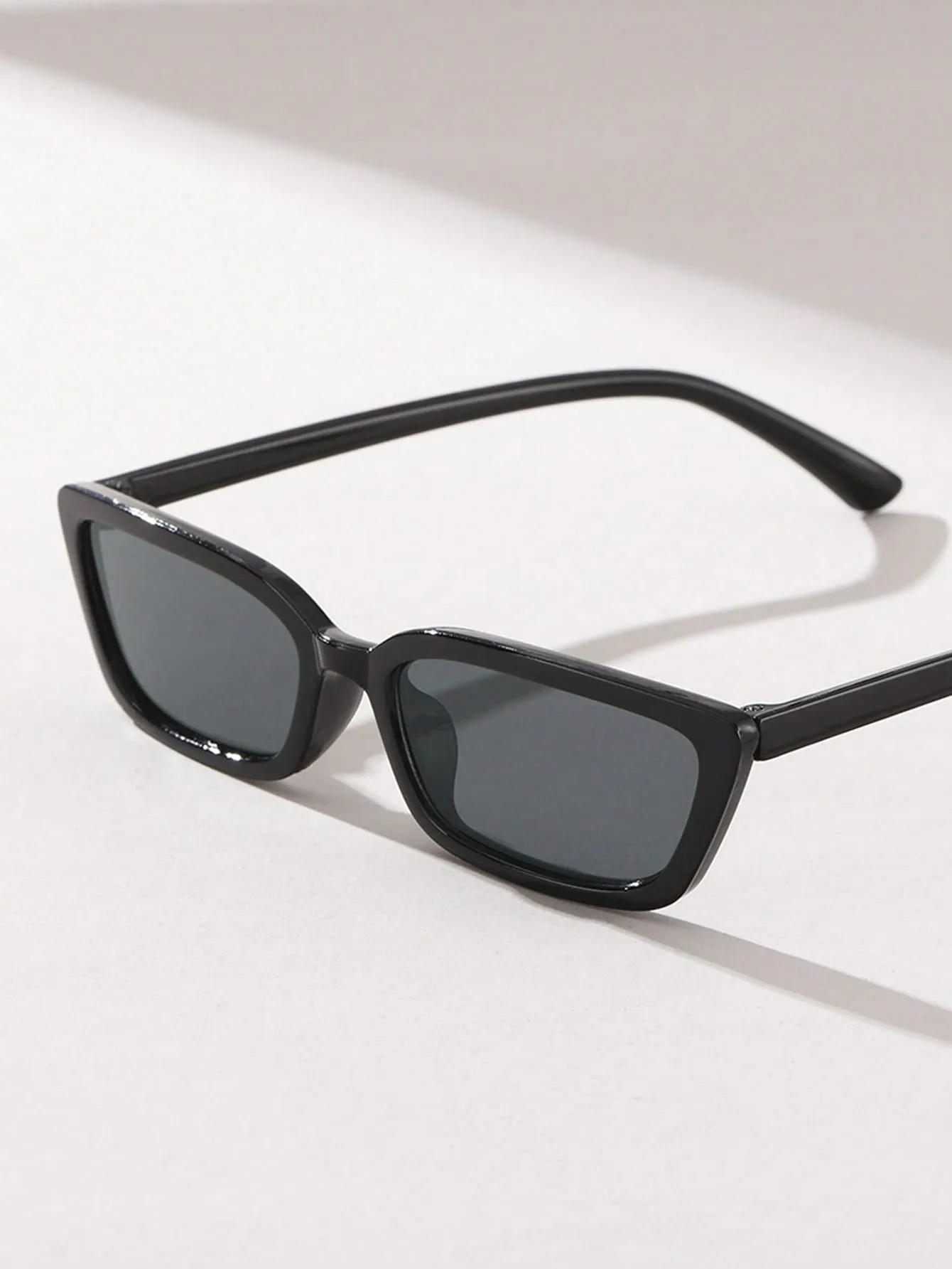 1pc Geomertic Frame Black Sunglasses