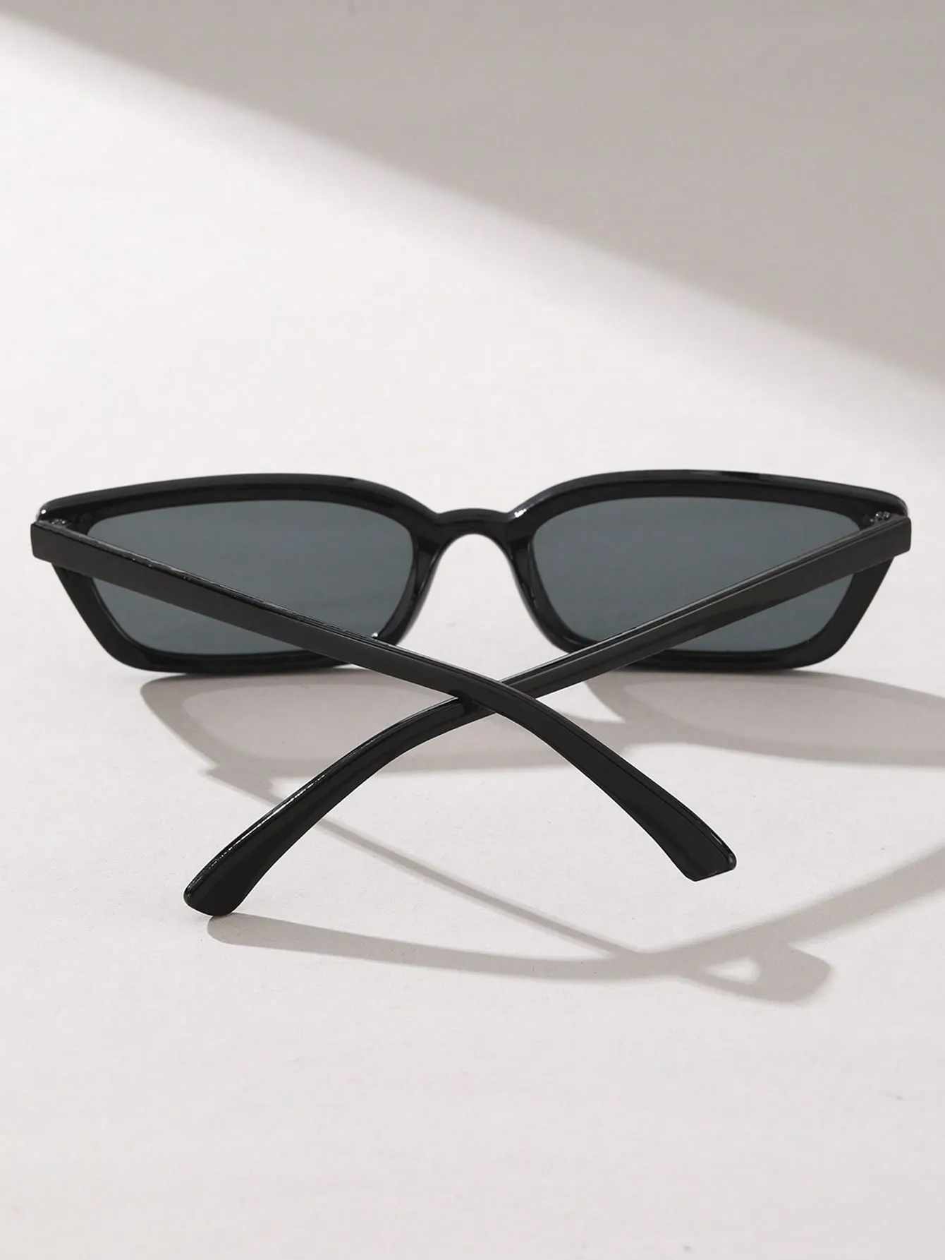 1pc Geomertic Frame Black Sunglasses
