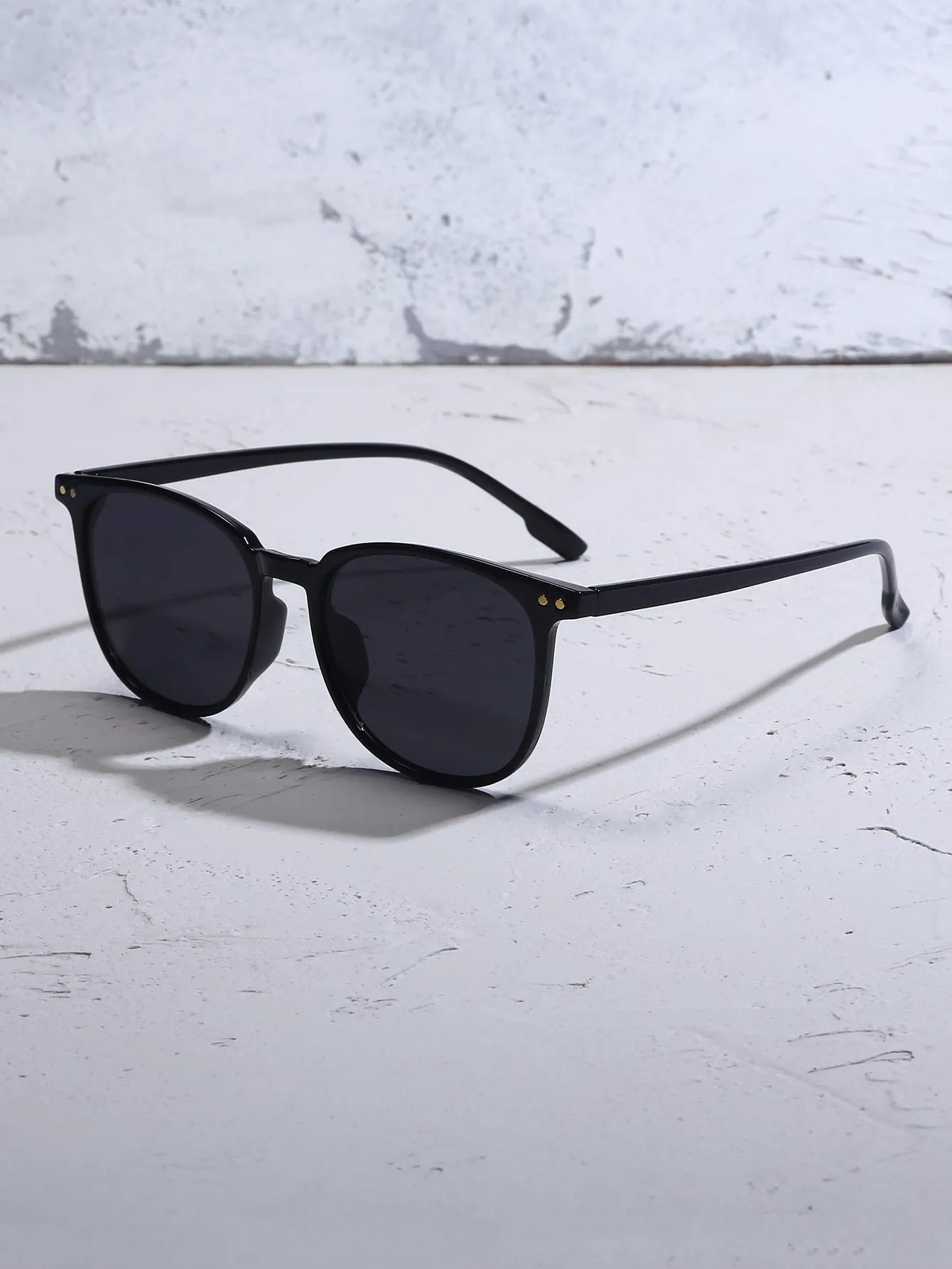 1PC Vintage Square Frame Sunglasses