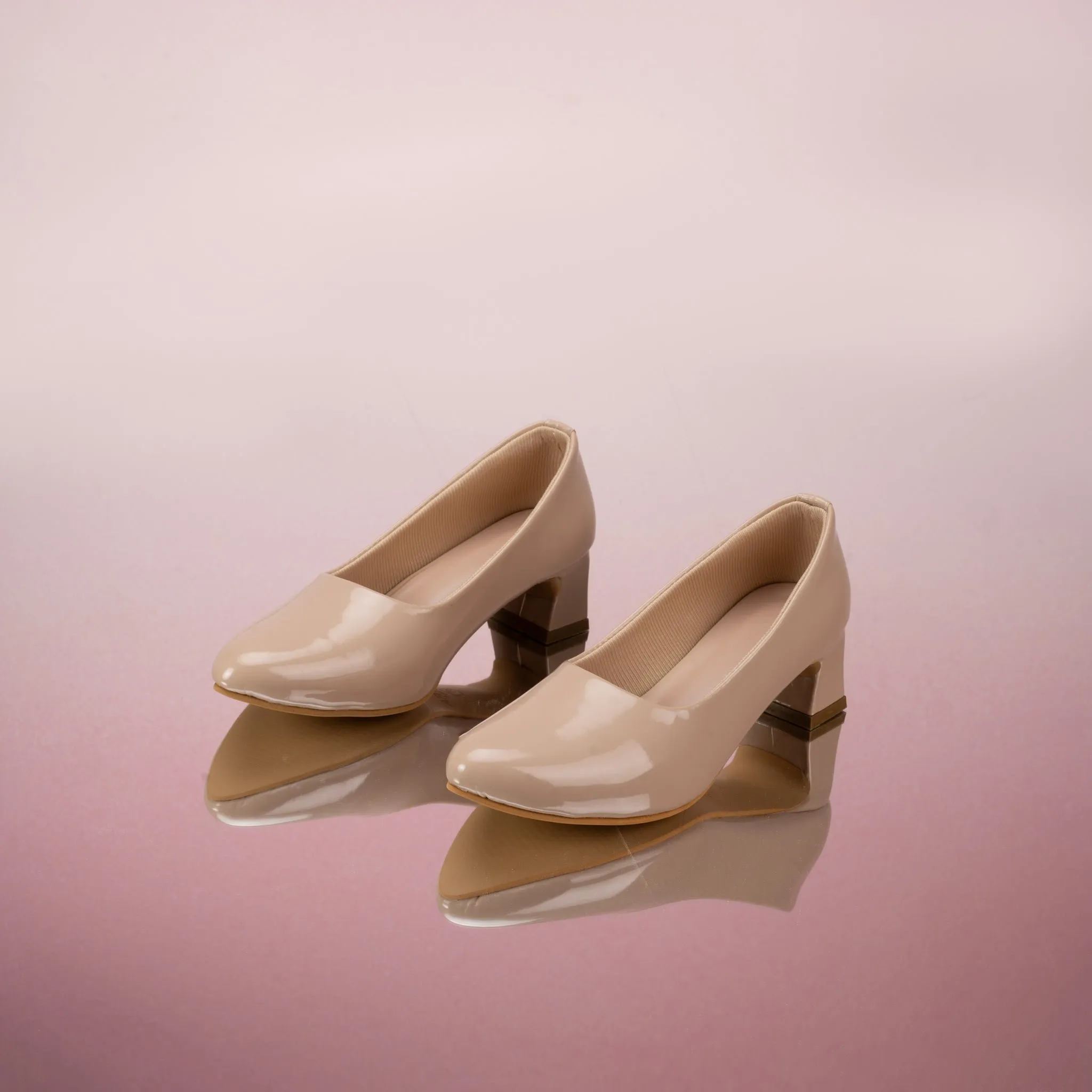 Ava Solid Pumps