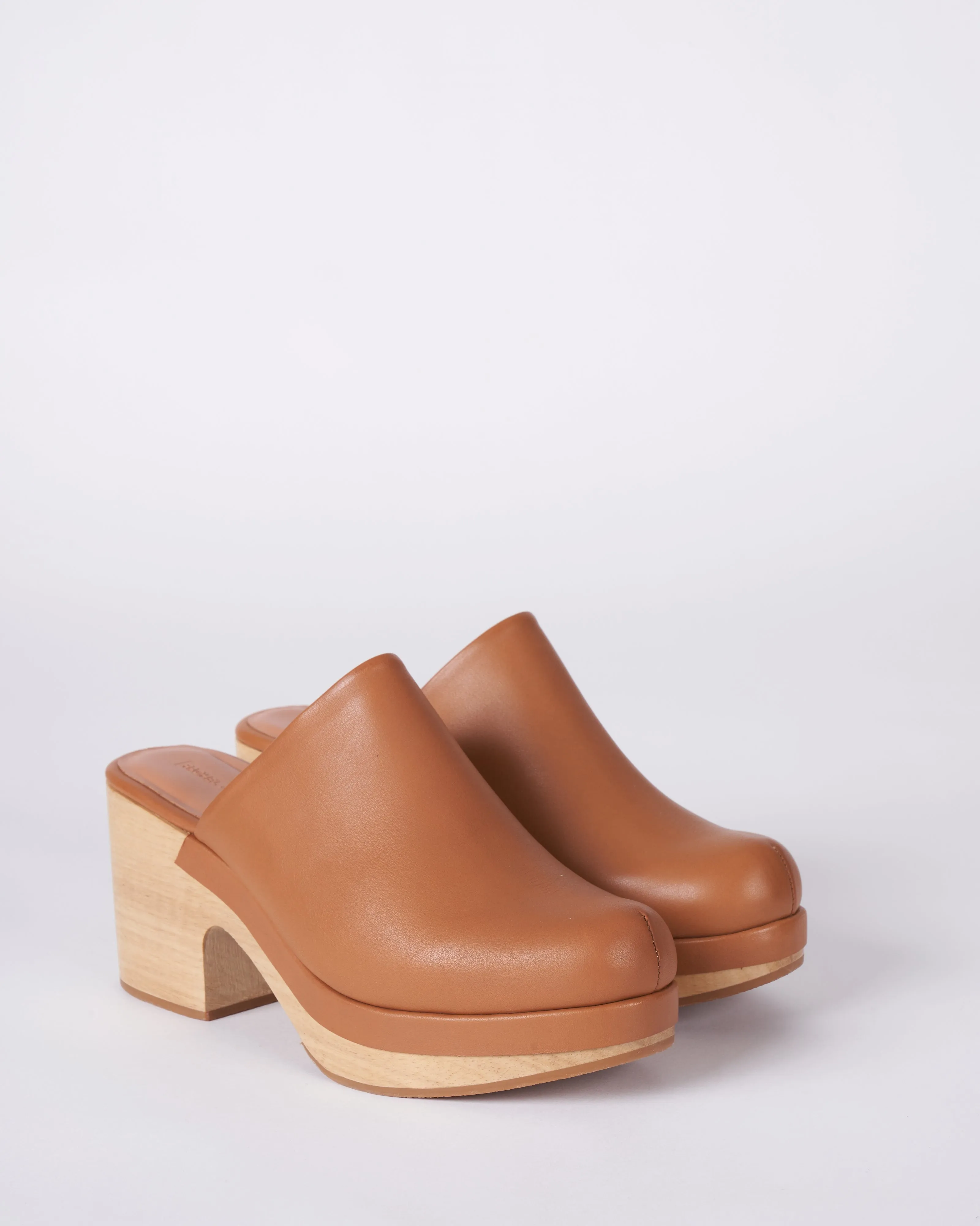 bose clog - leather upper - natural