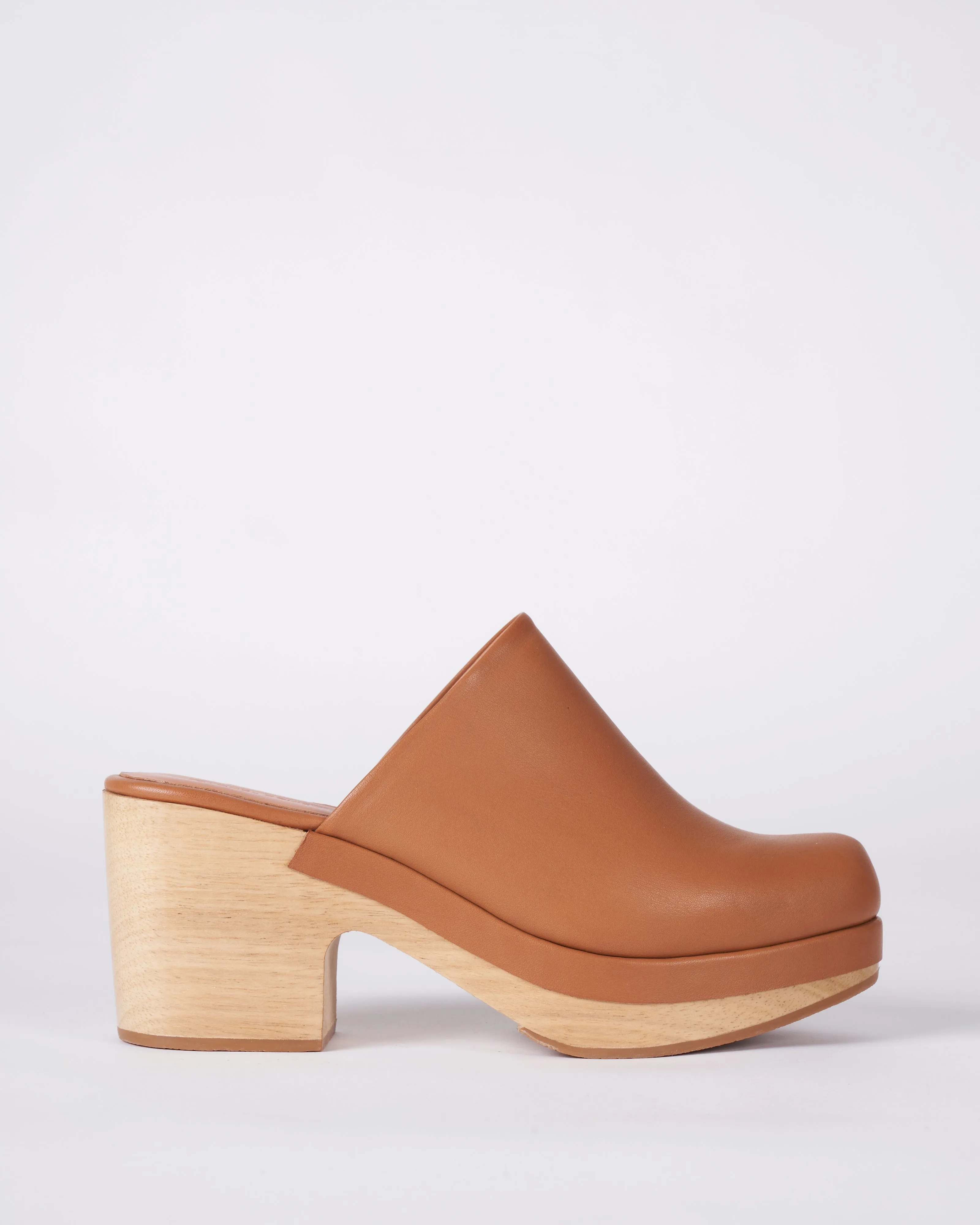 bose clog - leather upper - natural