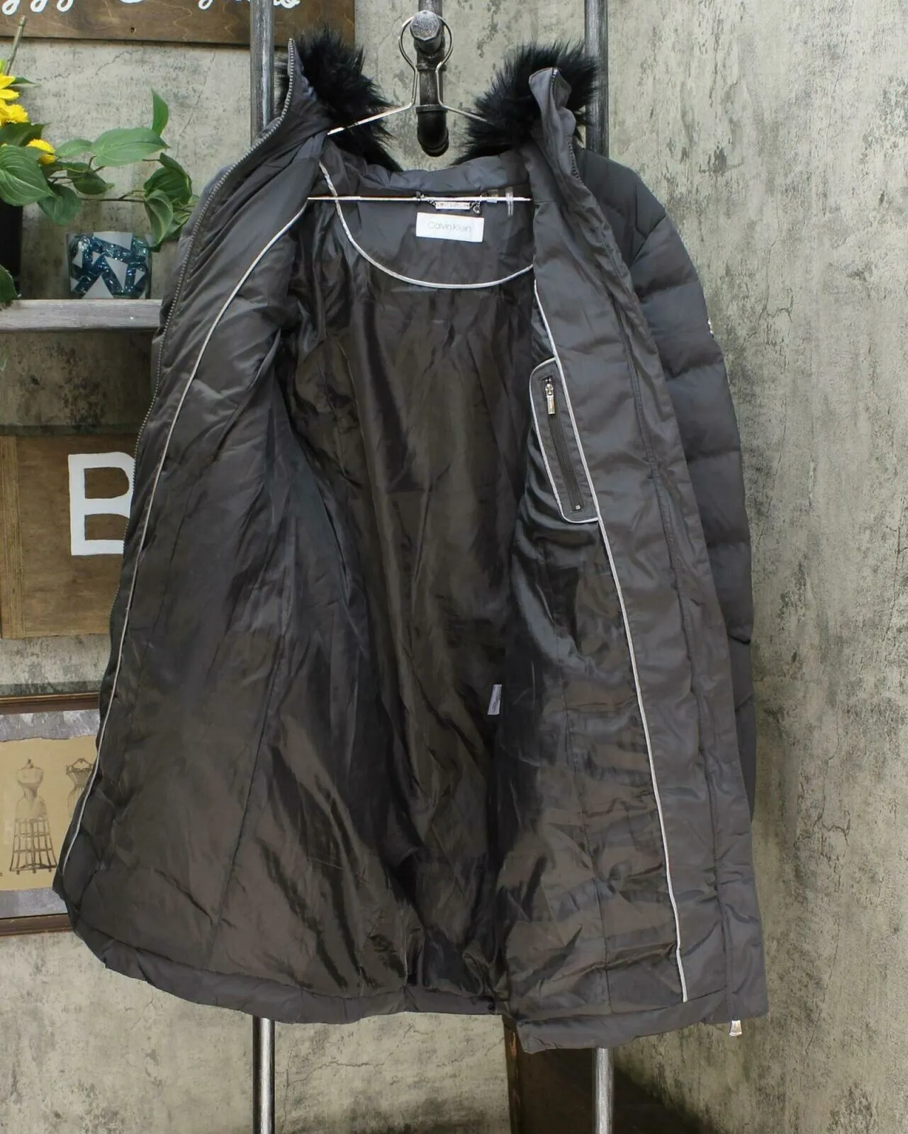 Calvin Klein Women's Hooded Faux Fur Trim Down Puffer Coat Grey Large