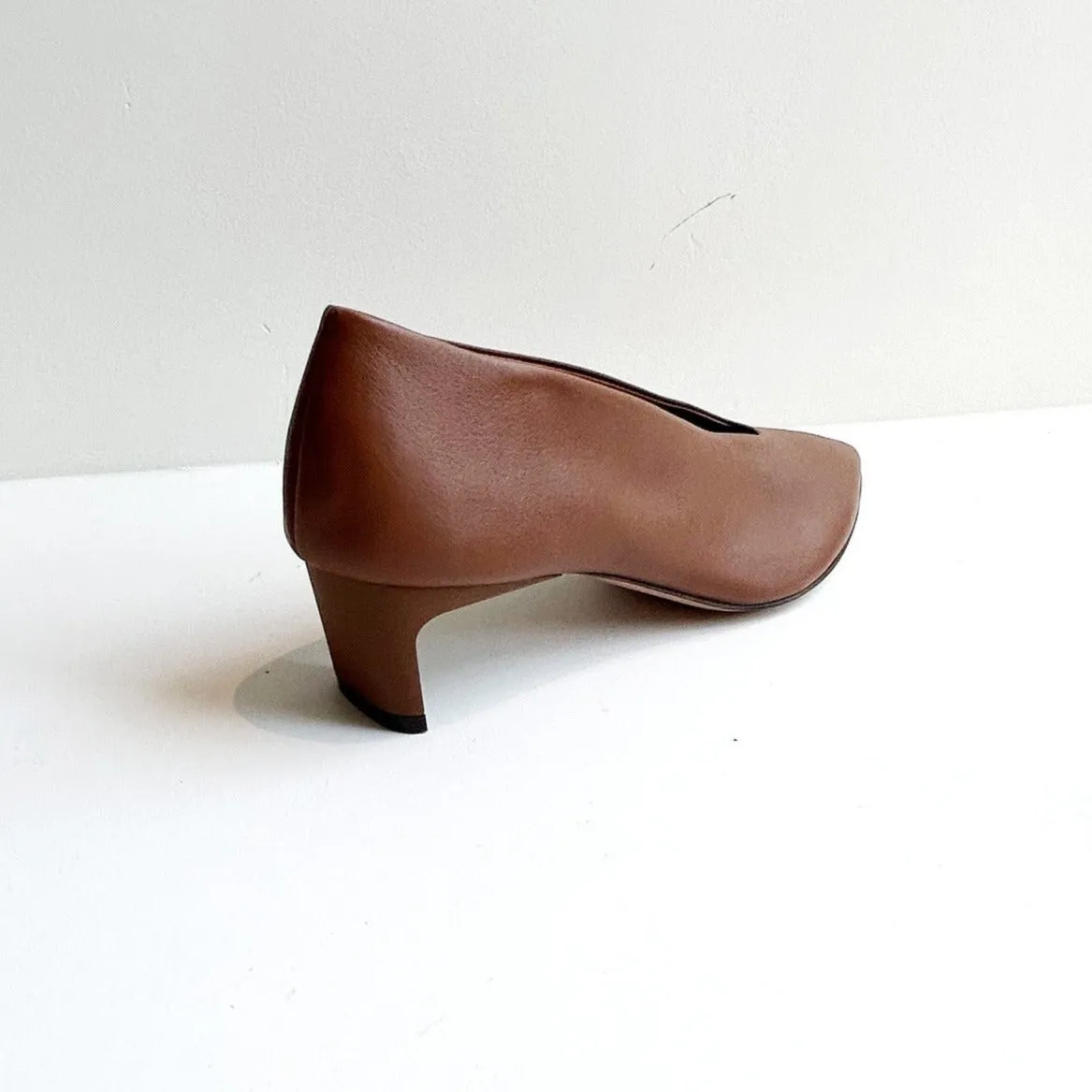 Clara Pumps