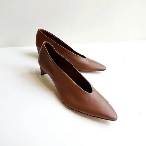 Clara Pumps