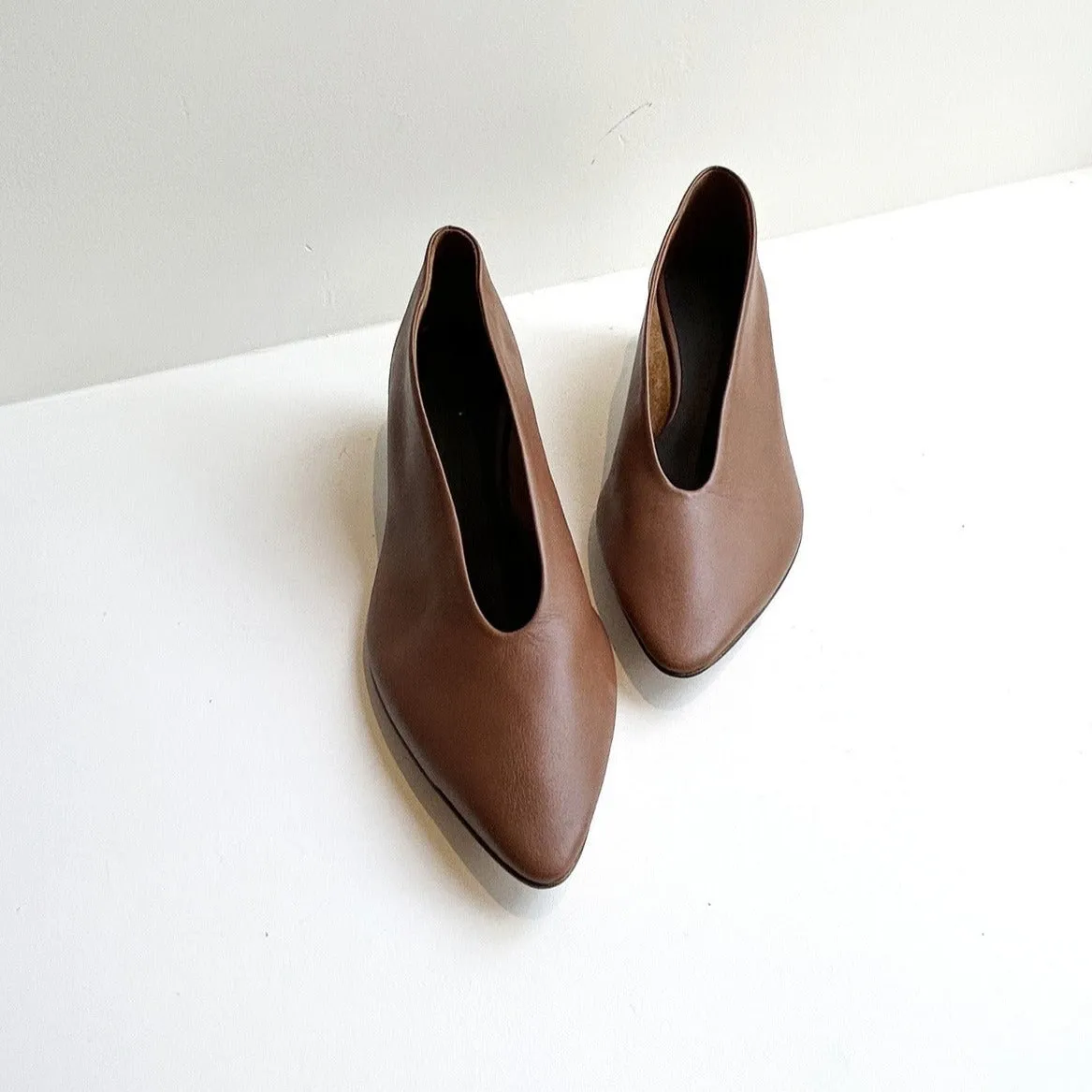 Clara Pumps