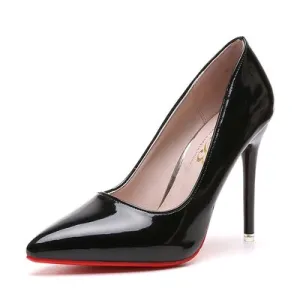 CLASSIC PUMPS WITH RED SOLE