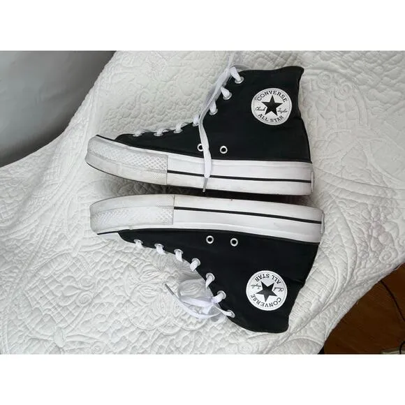 Converse women’s Size 10 Black/White High Top Lace Up Athletic Basketball Shoes