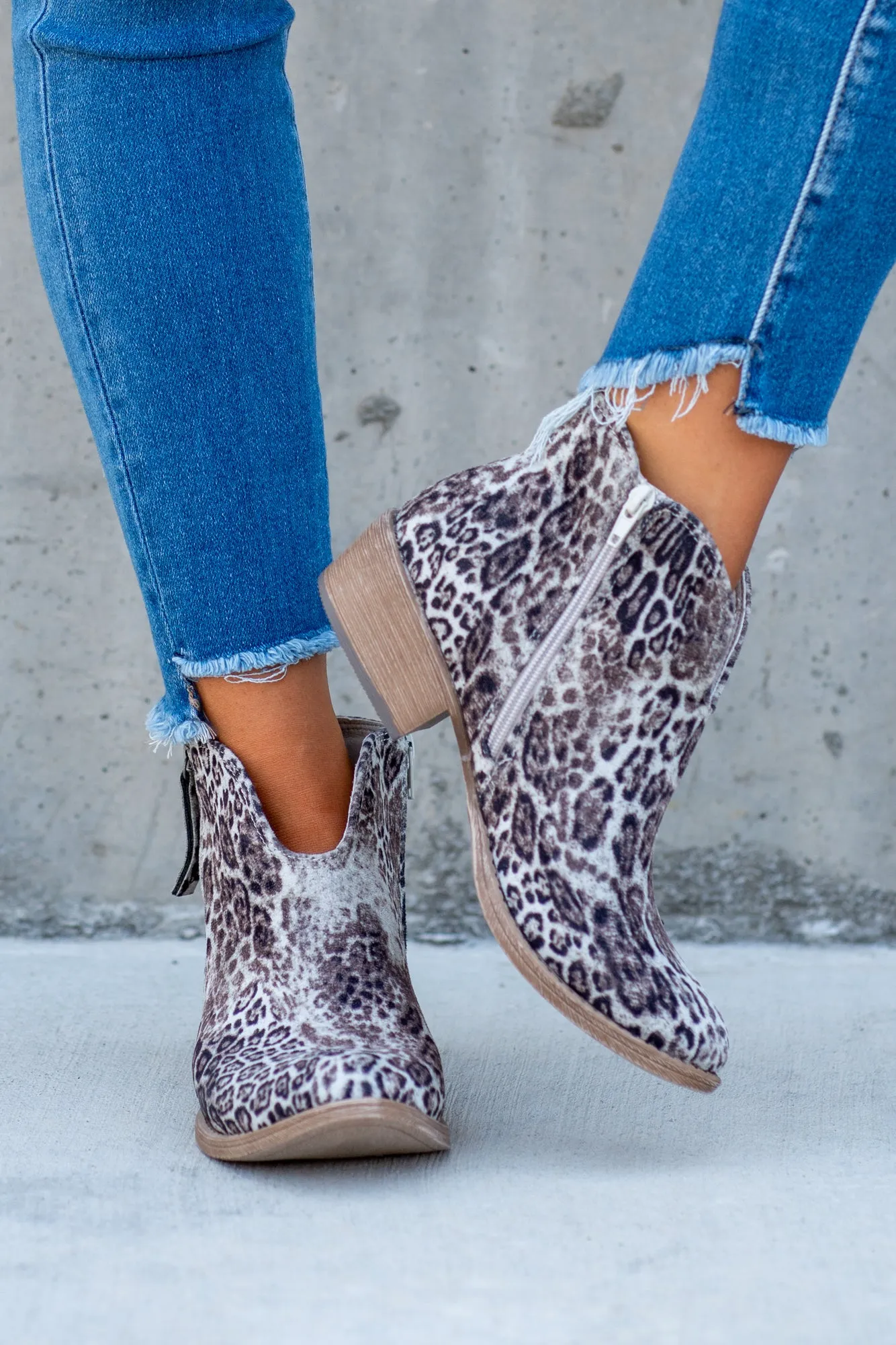 Divine Leopard Print Boots Black & White