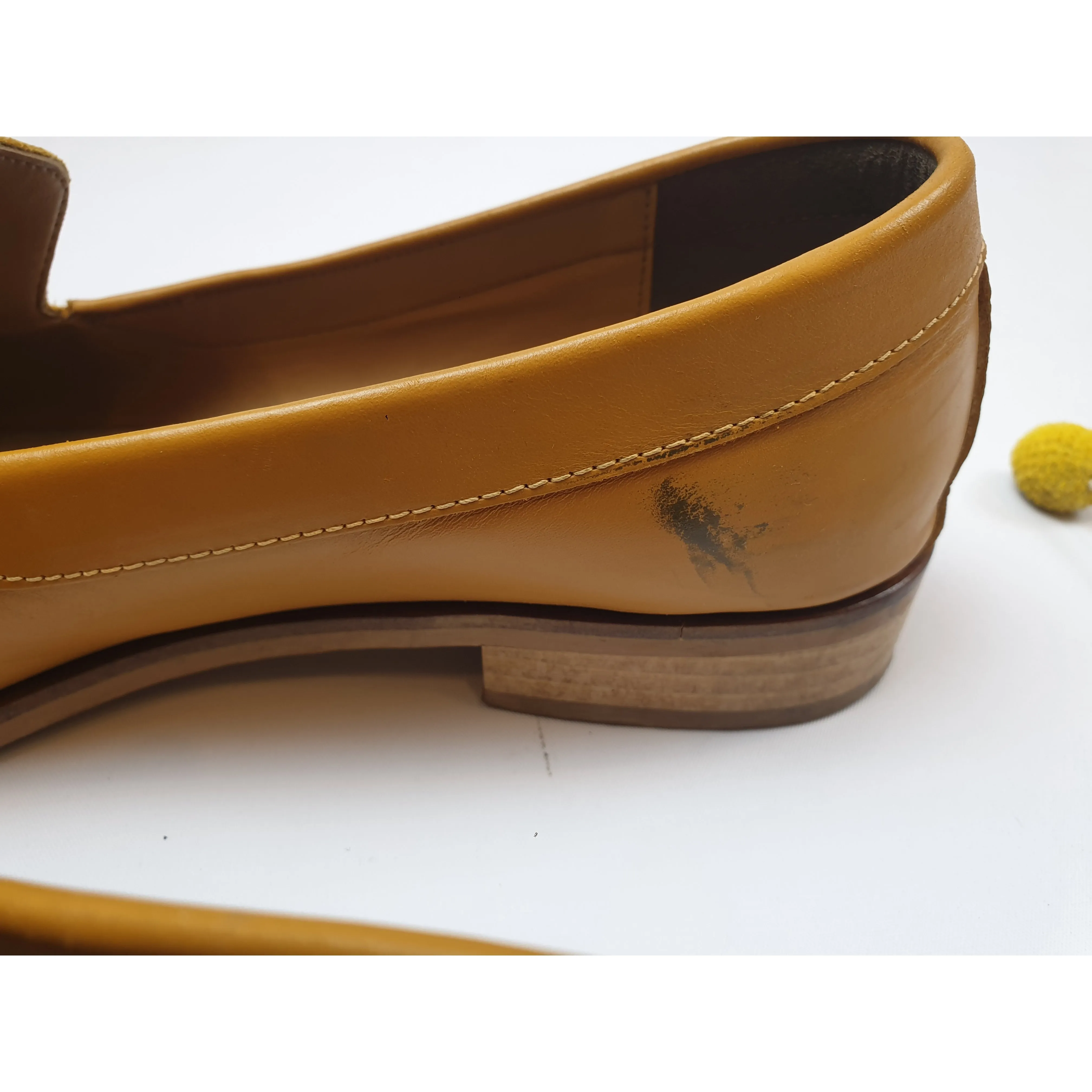 Everlane tan leather slide on shoes with very low wooden heels size 11