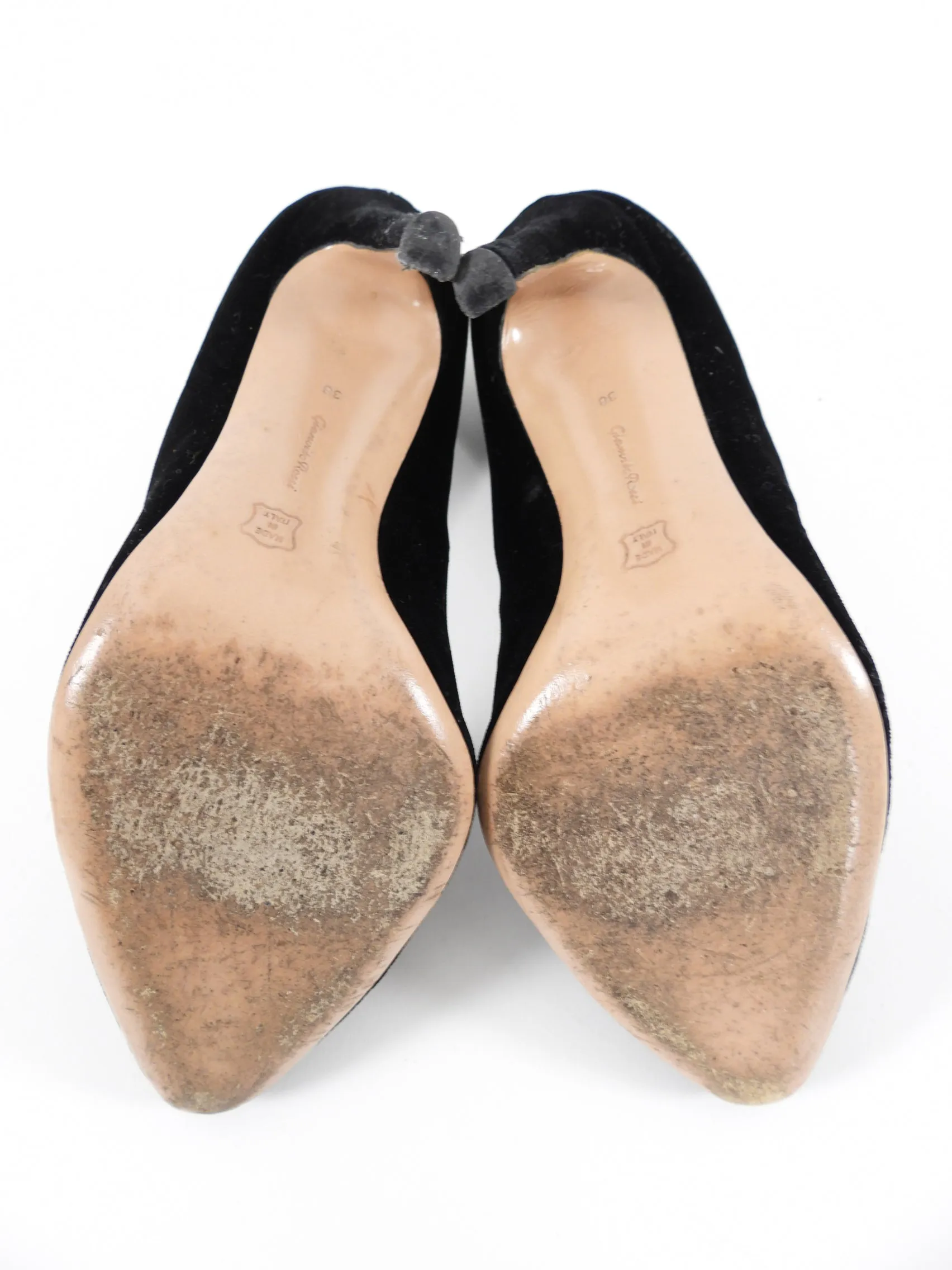 Gianvito Rossi x Altuzarra Black Velvet Tassel Pumps - 38