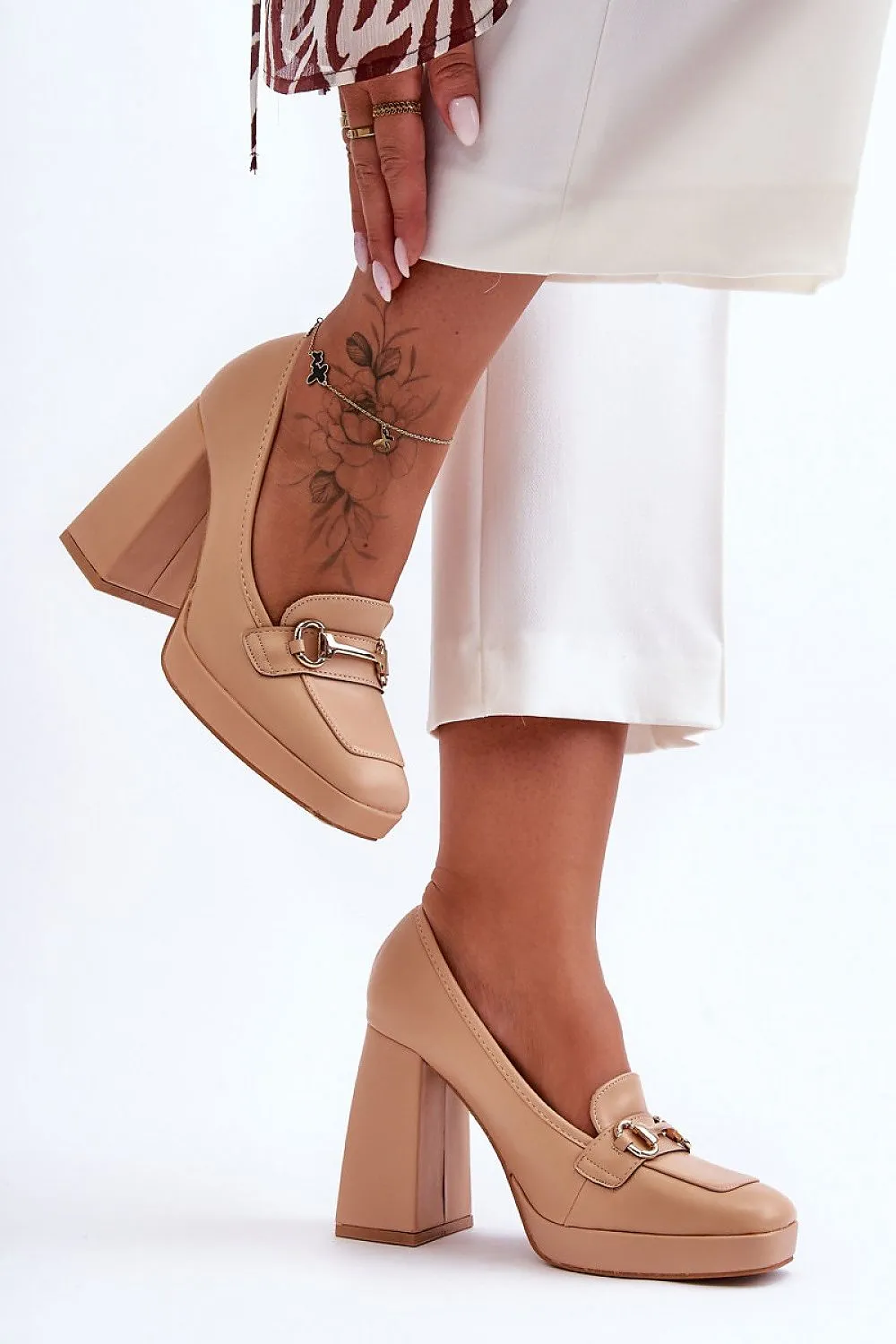 Heel pumps