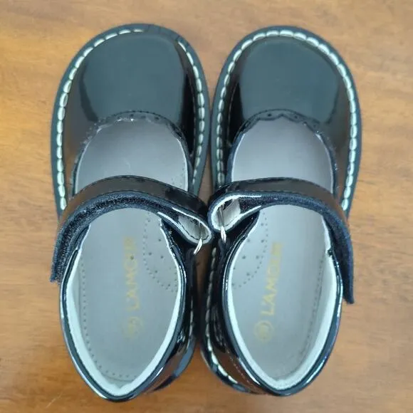 L'AMOUR Caitlin Scalloped Patent Mary Jane Black toddler  little kids size 9
