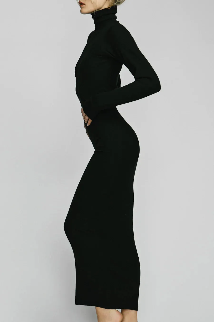 Long Sleeve Turtleneck Maxi - Black