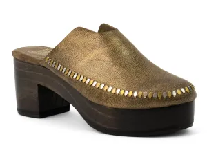Macci Clog