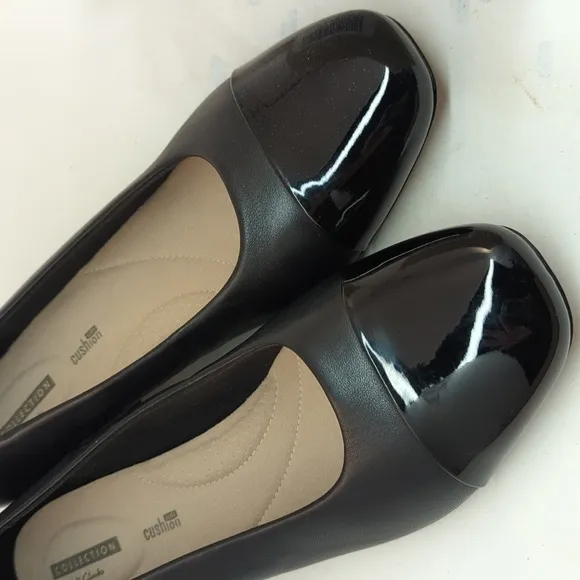 NEW: Clarks leather pumps Chartli Diva with block heel size 11W wide