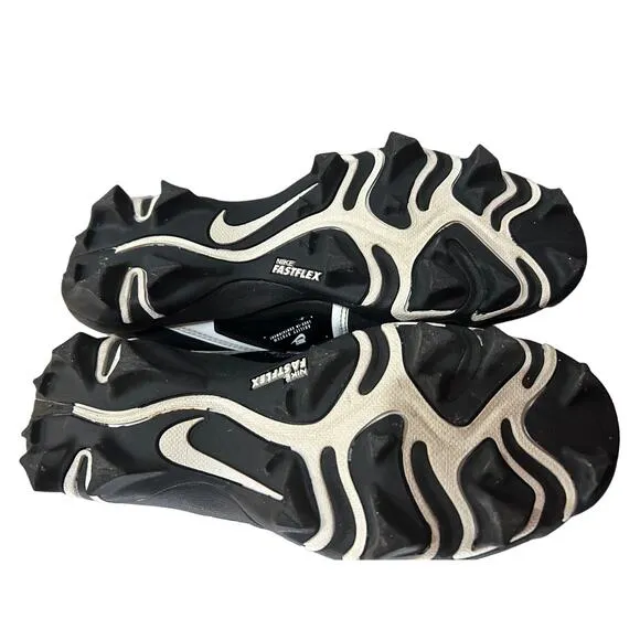 Nike Alpha Menace Pro 3 Black and White Football Cleats/ size 5Youth
