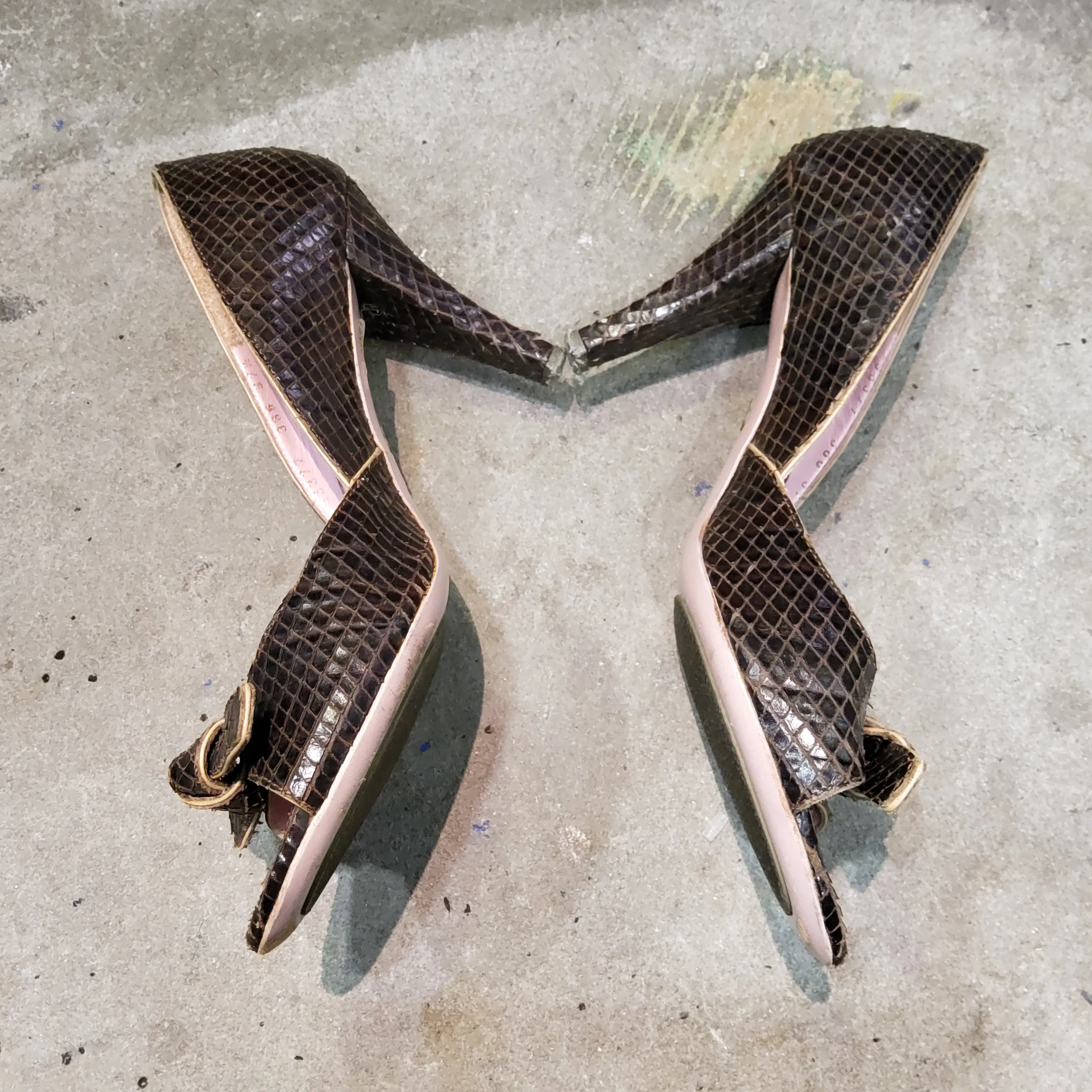 PUMPS