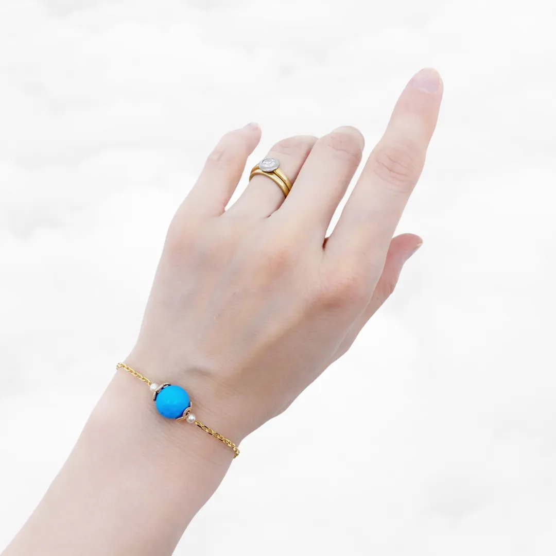 Turquoise Howlite Chain Bracelet Gold