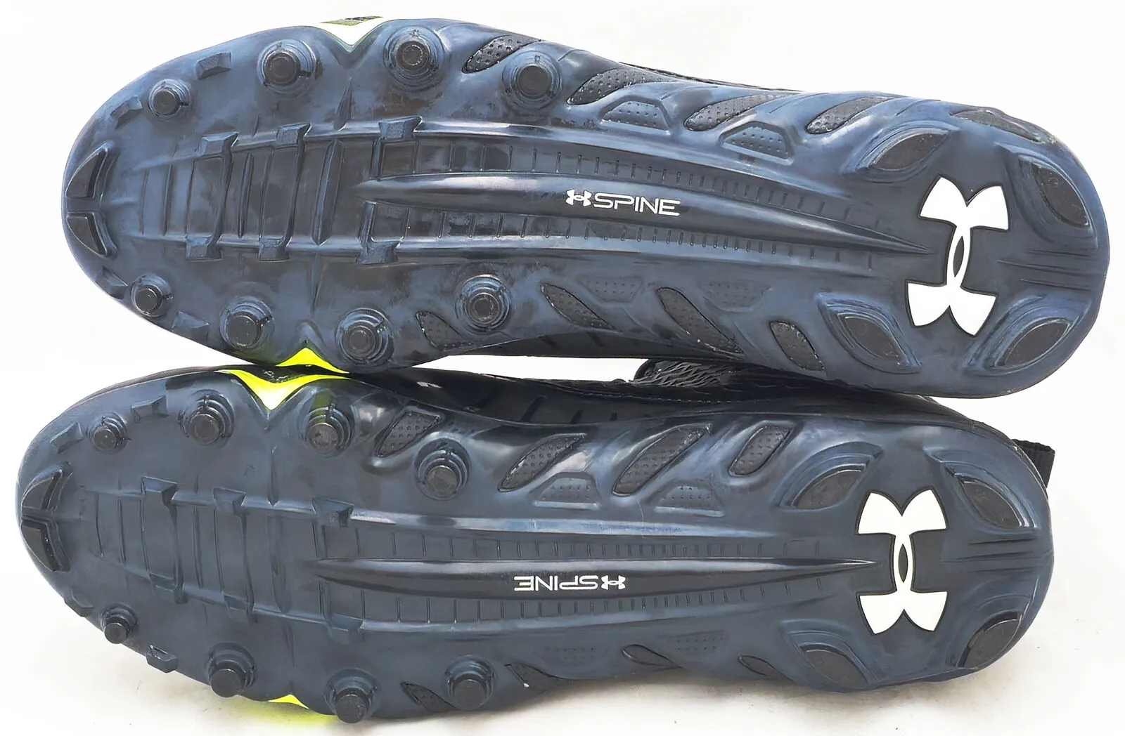 TYLER LOCKETT AUTOGRAPHED UNDER ARMOUR CLEATS SEAHAWKS SIZE 13.5 MCS 222024