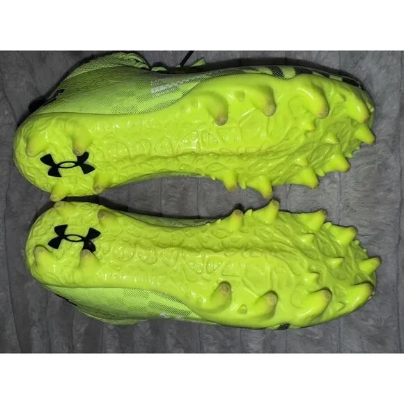 Under Armour Boys Football Cleats Spotlight Franchise 3.0 RM Jr., SZ 4Y Lime EUC