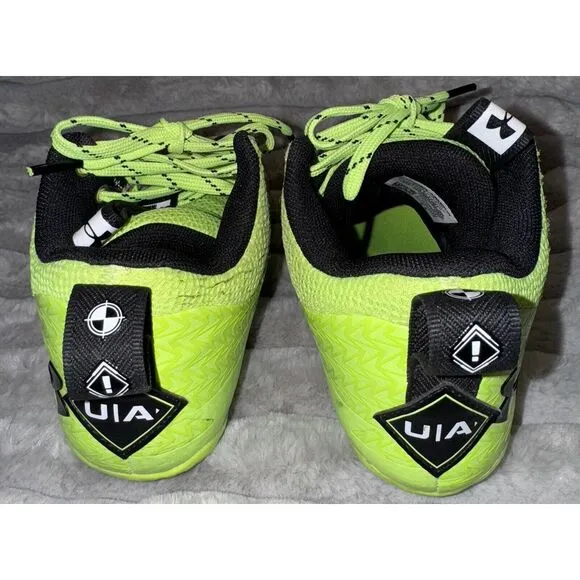 Under Armour Boys Football Cleats Spotlight Franchise 3.0 RM Jr., SZ 4Y Lime EUC