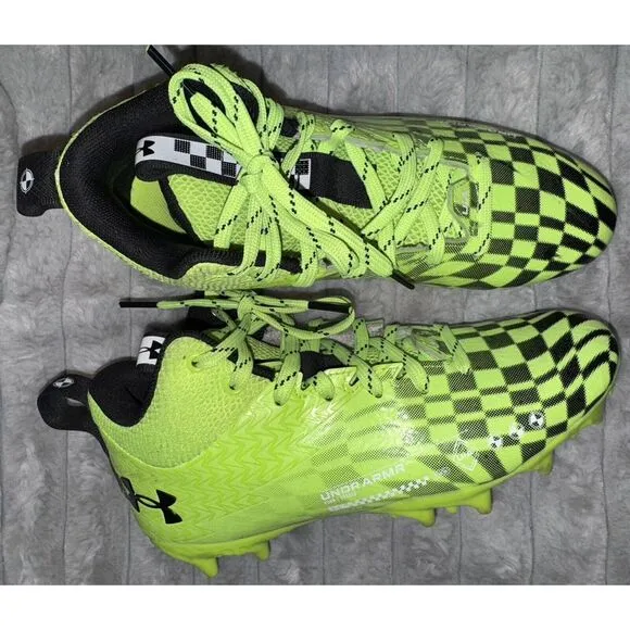 Under Armour Boys Football Cleats Spotlight Franchise 3.0 RM Jr., SZ 4Y Lime EUC
