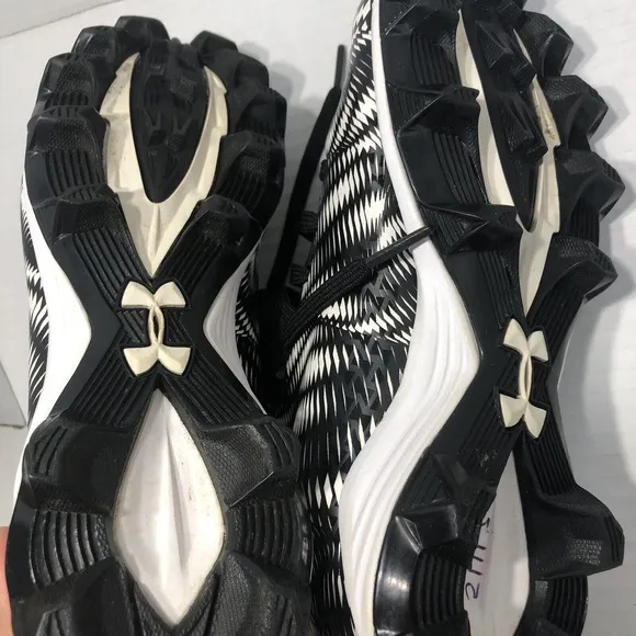 Under Armour Highlight Hi-Top Football Cleats US  3 Youth Black White