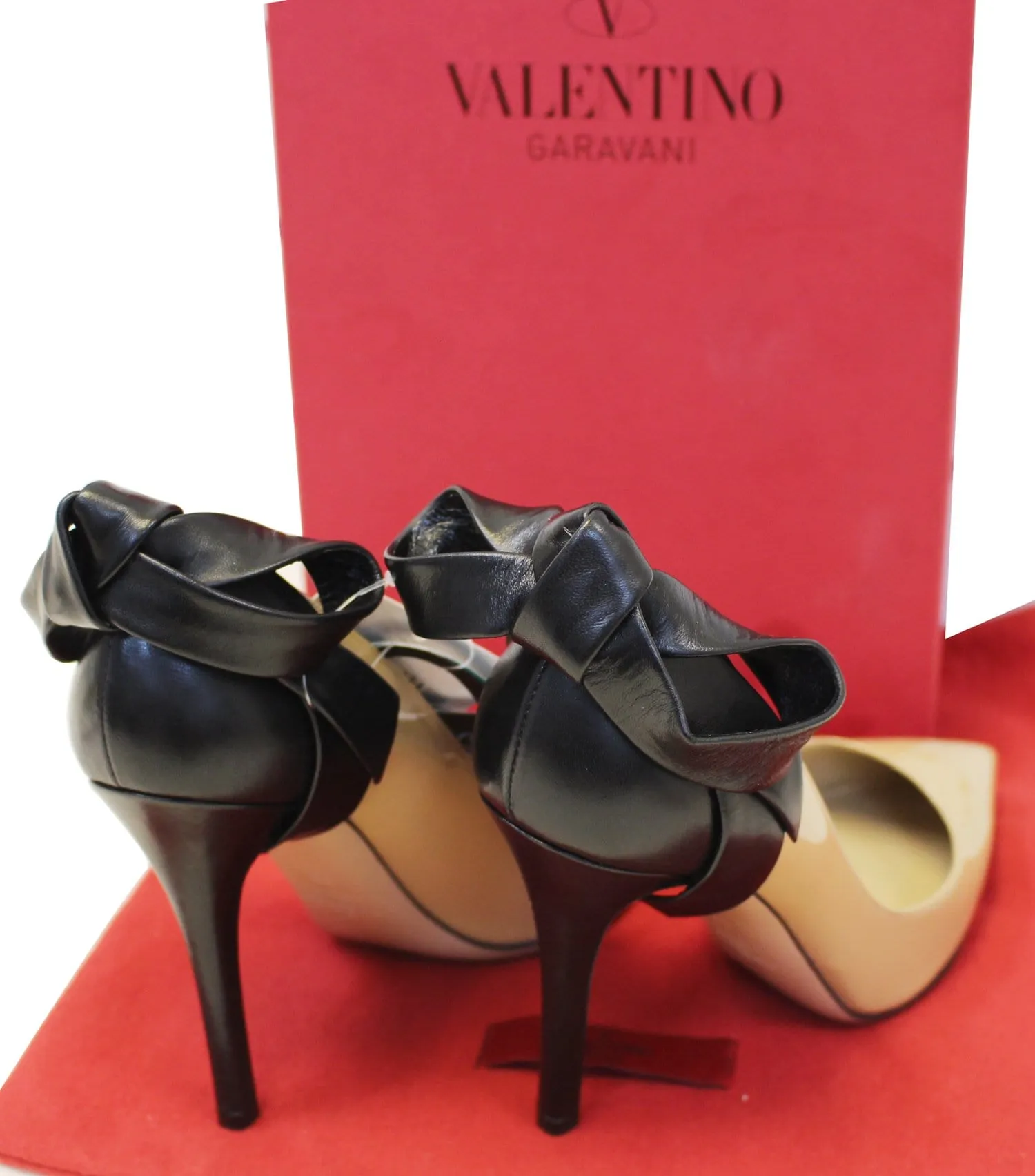 VALENTINO Patent Leather Nude and Black Bow Pumps Size 39