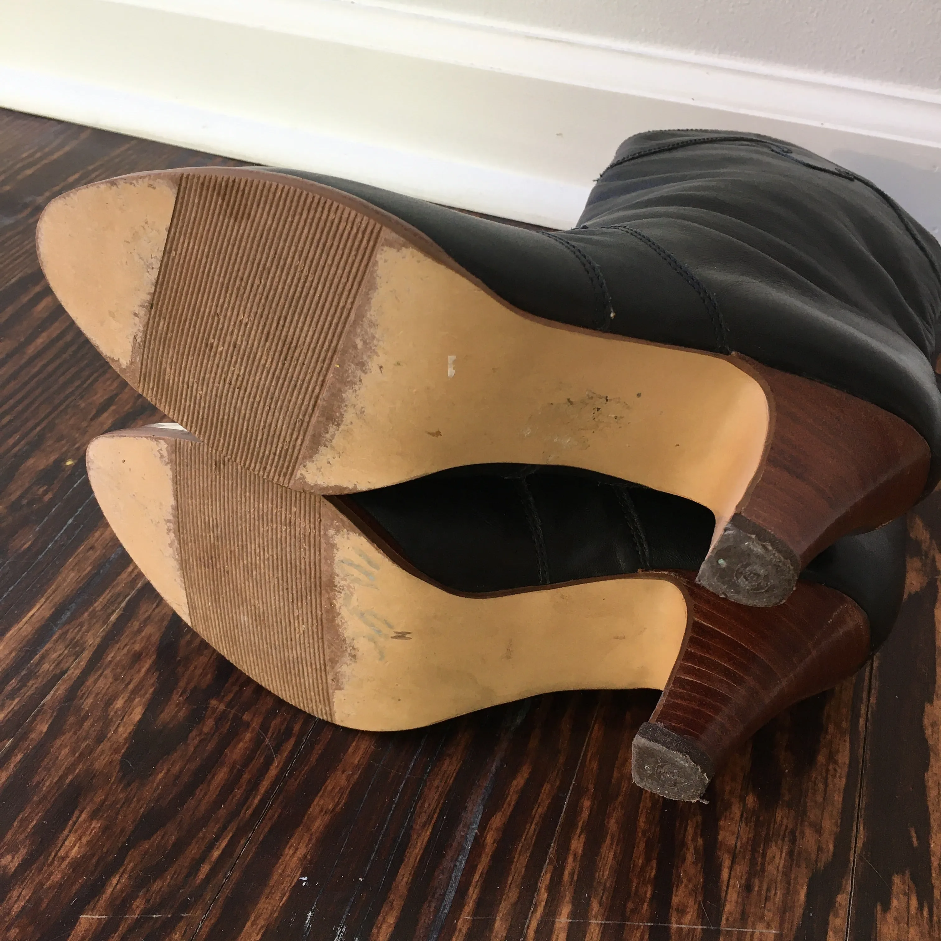 Vintage 70s Balloon black leather boots with stacked heel // size 6 1/2 - 7