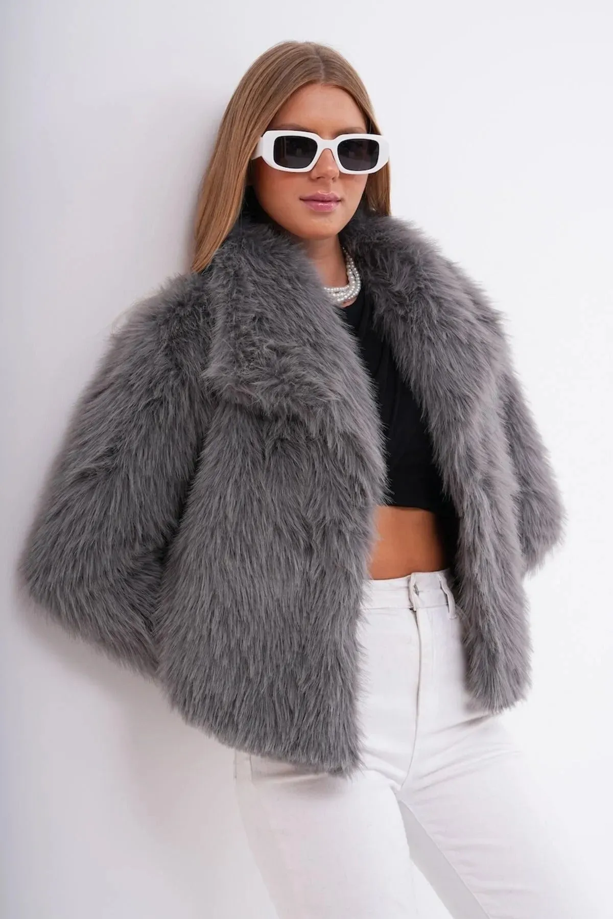 Wide Collar Faux Fur Jacket – Gray