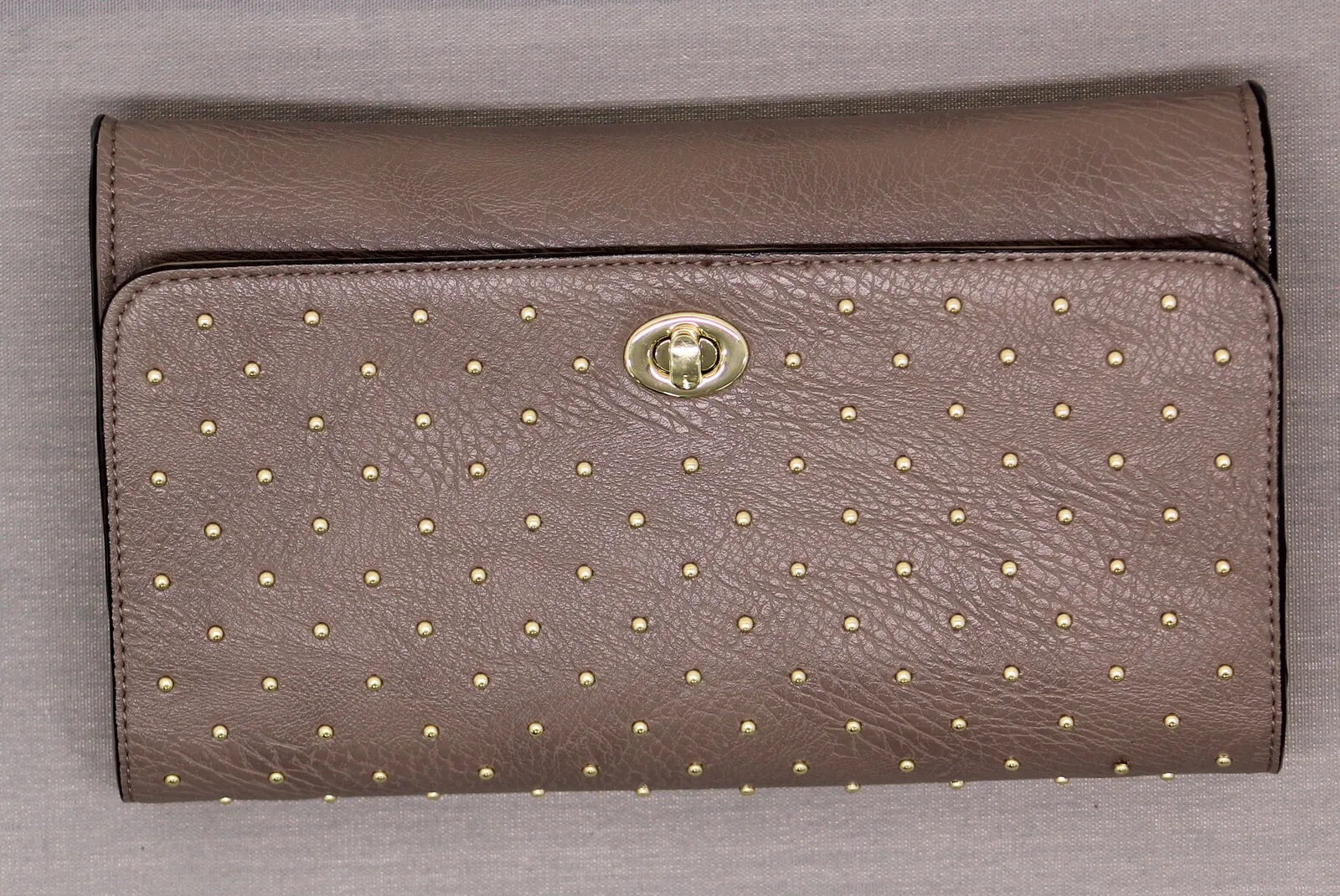 Xhilaration Women's Convertible Clutch Cross Body Textured Bag Purse Brown